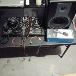 Dj Equipment 
