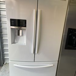 Samsung White Refrigerator ‼️60 Day Warranty‼️