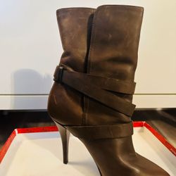 Guess Brown Leather High-Heel Ankle Boots Gu  Size 8