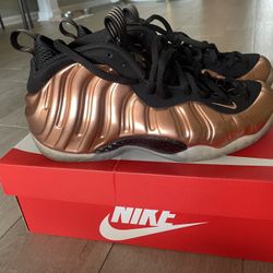 Nike Air Foamposite One Black Metallic Copper 2024 FZ9902-001 Size 7.5 Men’s