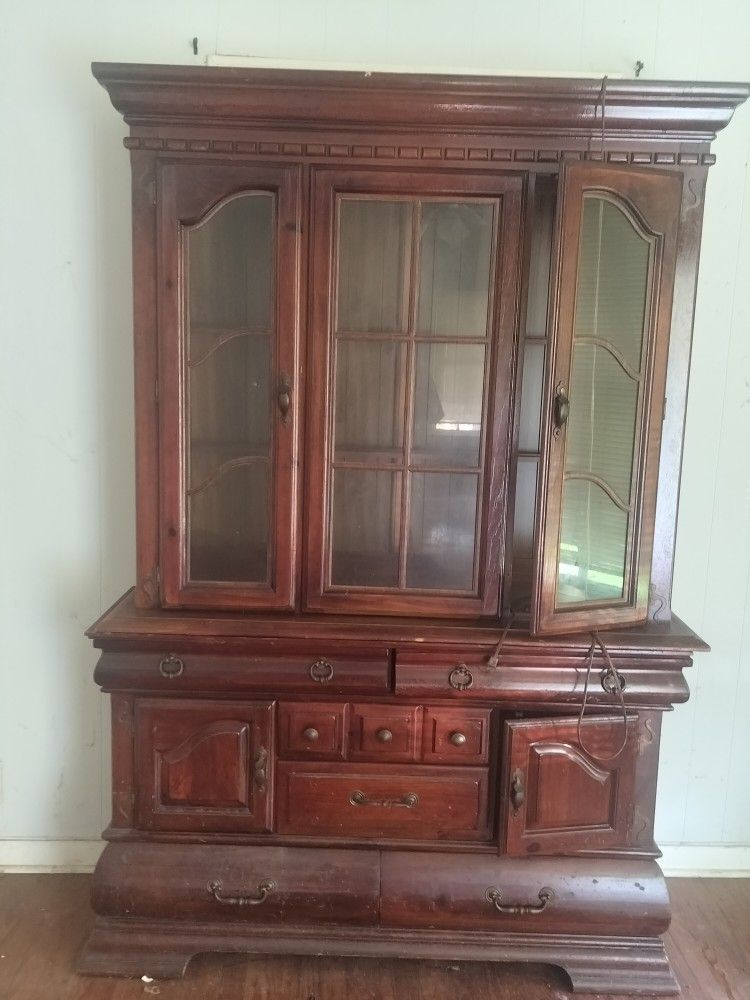 China Cabinet In Good Condition All Drawer Are Good Has Interior Light