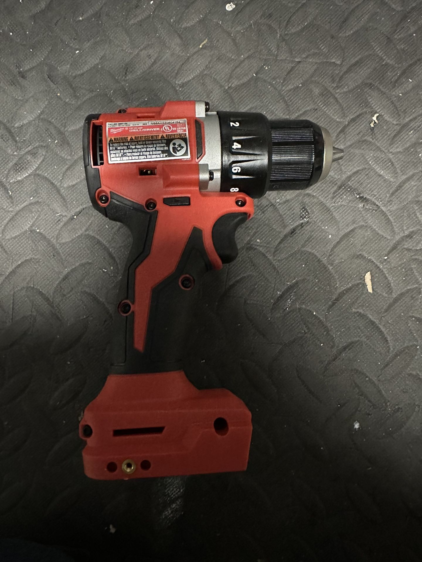 M18 18V Lithium-lon Brushless Cordless 1/2 in. Compact Drill/Driver (Tool-Only)