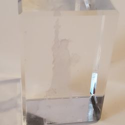 Statue Of Liberty Hologram Style 2" X 3"  Cube: 