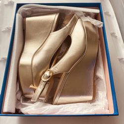 stuart weitzman $100