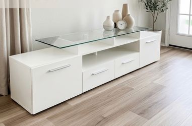 MODERN WHITE & GLASS MEDIA CONSOLE