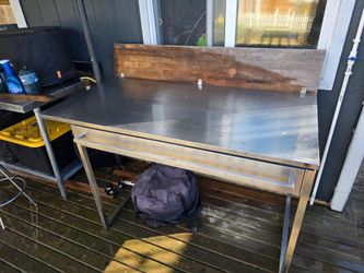 Stainless steel prep table with drawer