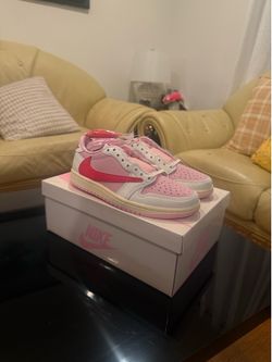 Brand new Travis Scott Tropical Pink Size 5.5