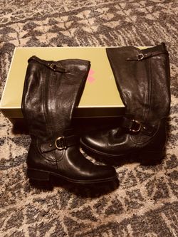 Women boots Naturalizer size 8 wide shaft black