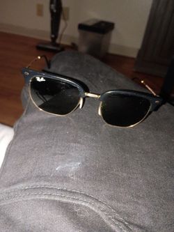 Ray-Ban Clubmaster Sunglasses Black Gold