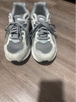 New Balance 2002R sneakers (model M2002RST) Size 10.5