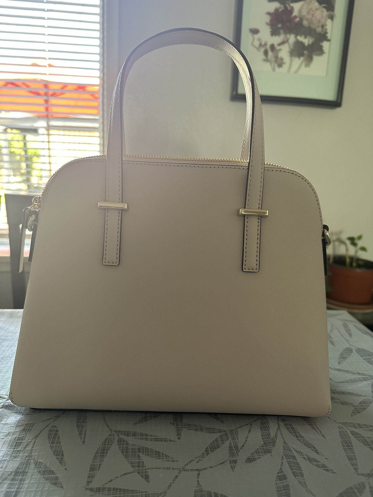 Kate Spade Ivory Leather Handbag with Shoulder Strap