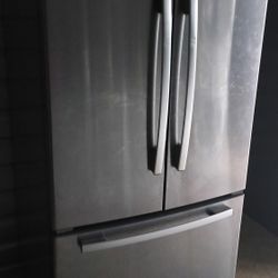 Whirlpool Stainless Steel Refrigerator (Stainless Steel) 