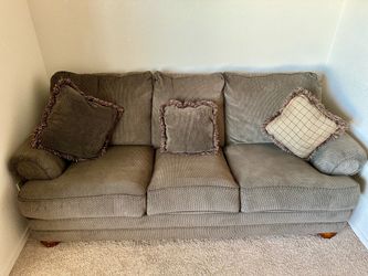 3-seater Sofa with pillows