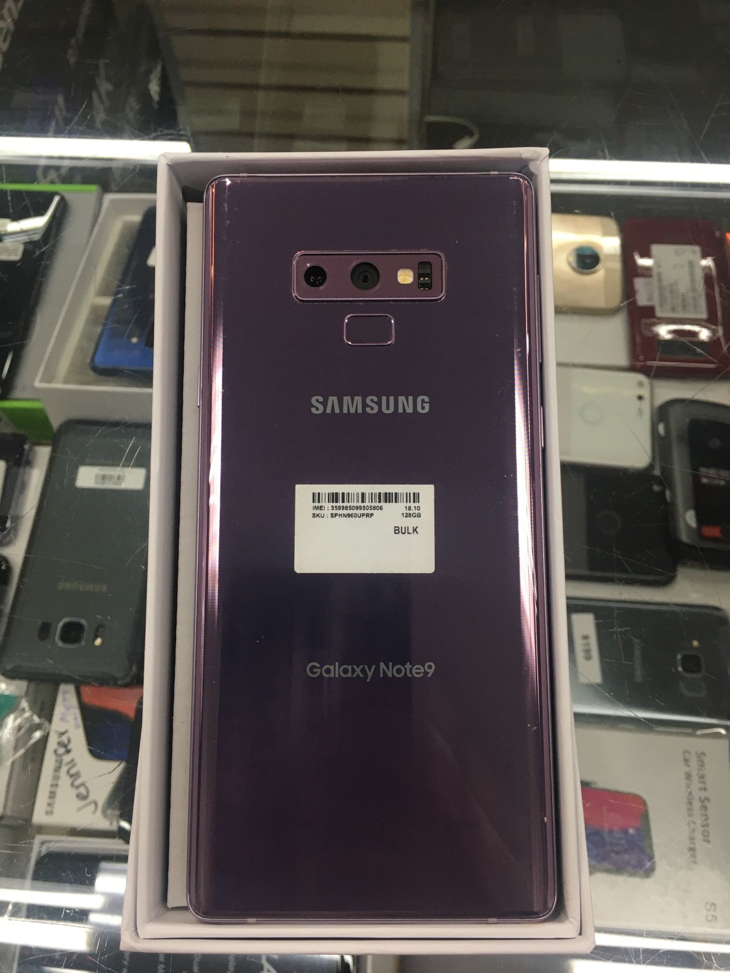 FACTORY UNLOCKED GALAXY NOTE 9 $349