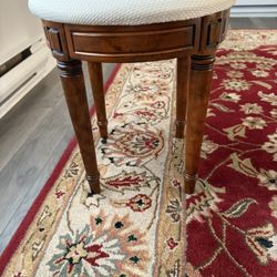 White Stool - Good Quality 