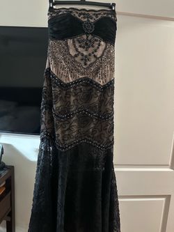 Black dress/ size 6-8