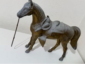 VINTAGE RARE COPPER BRONZE HORSE FIGURINE W / SADDLE