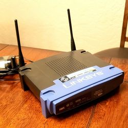 Linksys WRT54G Wireless-G Broadband Wireless Router 2.4 GHz -54Mbps