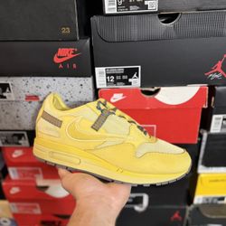 Nike Air Max 1 Travis Scott Cactus Jack Saturn Gold size 10 VNDS 