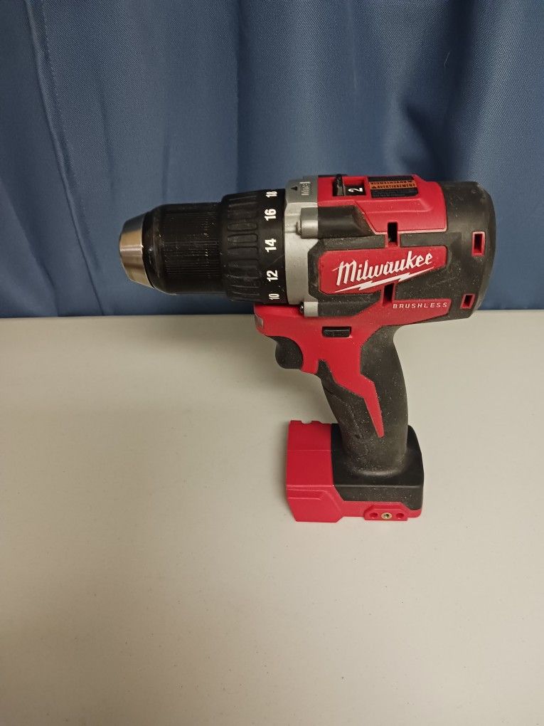 Milwaukee 18 Volt Brushless 1/2 Inch Drill