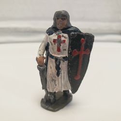 Vintage 2  Lead Knight Crusader 