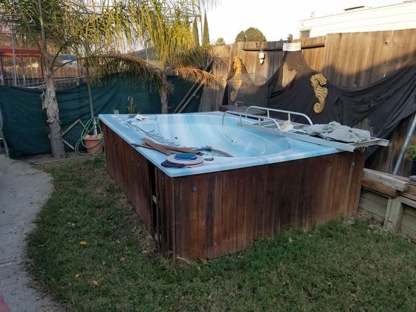 10 Person Hot Tub Free Free For Sale In Oakley Ca Offerup