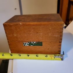 Vintage Imperial  Co Dovetail Oak Recipe Box