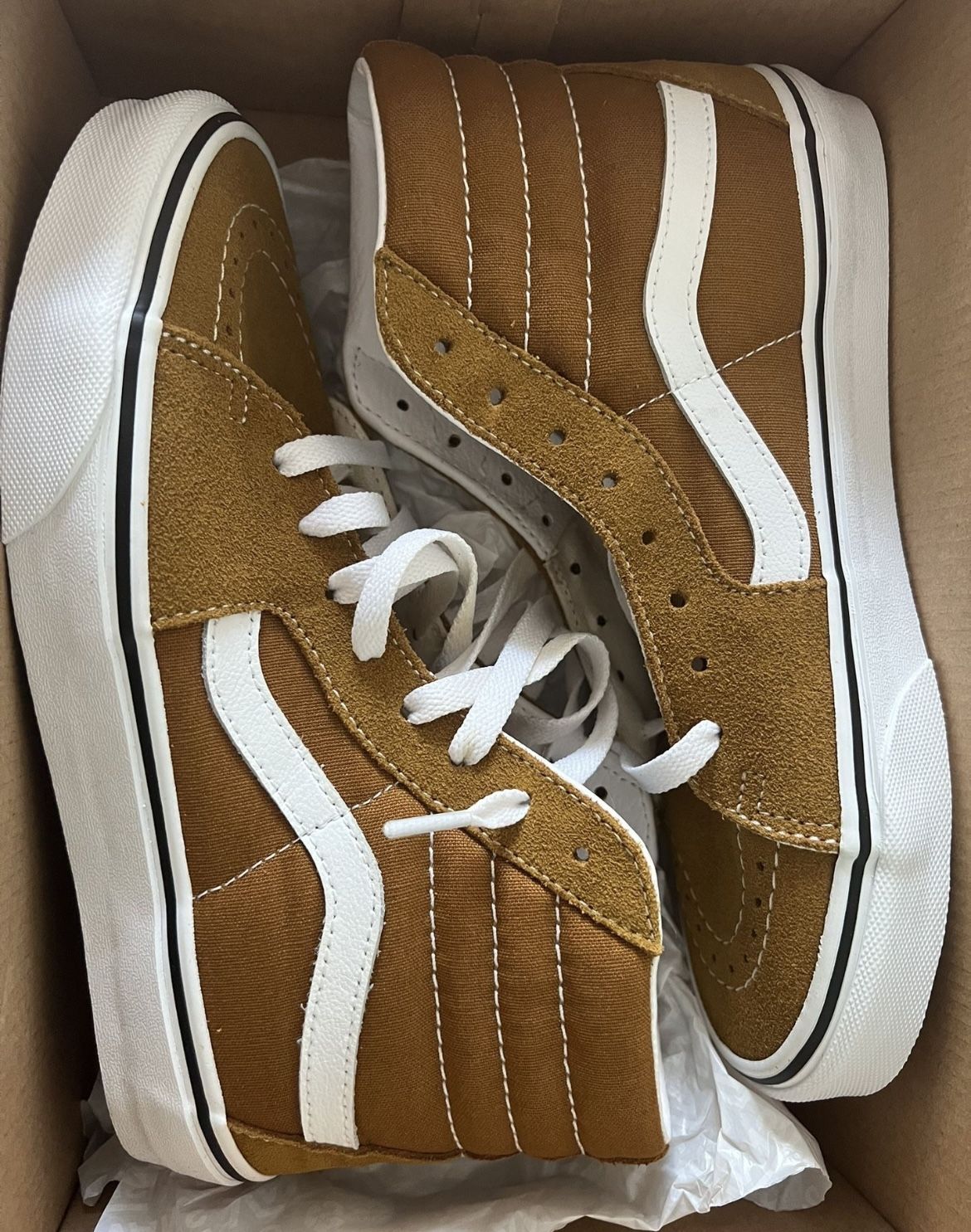 BRAND NEW VANS