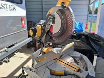 Dewalt DS716