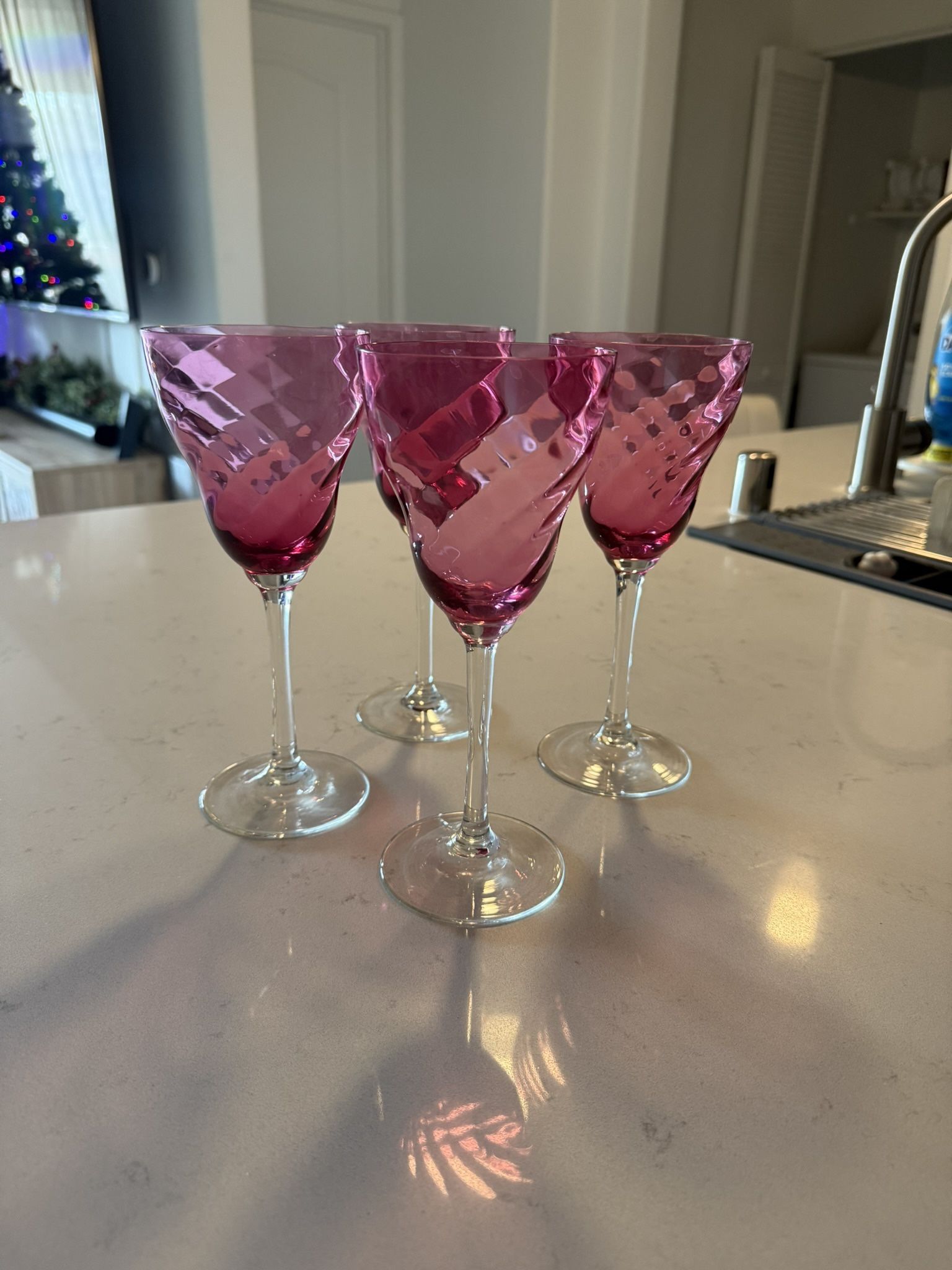 Set of 4 Pink Wine Glasses