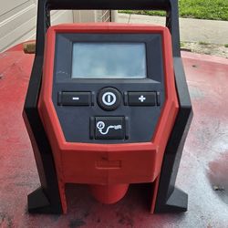 Milwaukee  m12 air  compressor