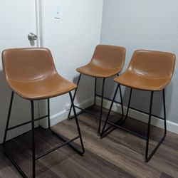 Ratzlaff 24" Counter Stools (3 pc.)