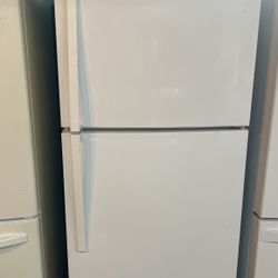 30”in Wide Whirlpool Frige Use Like New Perfect Working And Warranty 