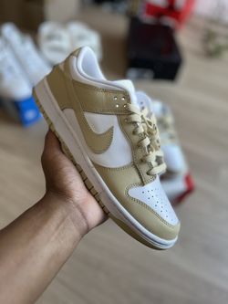 Nike Dunk Low Team Gold Size 9.5 DS