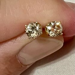 Beautiful 100% Natural Light Brown Diamond (NOT LAB) .46 & .47ct Studs-Pick Up Only 90042