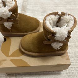 uggs koolaburra Size 5 In Toddlers Girls