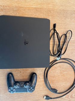 Sony PlayStation 4 Slim Console Bundle
