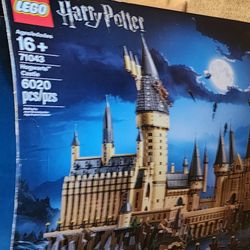 Harry Potter Hogwarts Castle LEGO