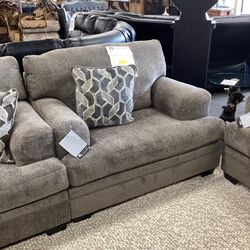 Living Room Over size Chairs $499.99