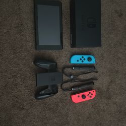 Nintendo Switch 1st Generation Red-Blue