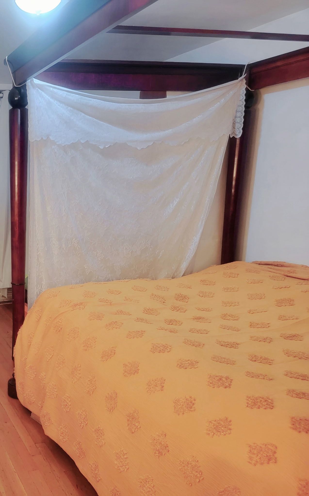 Rare Antique Vintage Classic 4 Post Canopy Tudor Style Bed Frame Full Headboard Collectible Queen