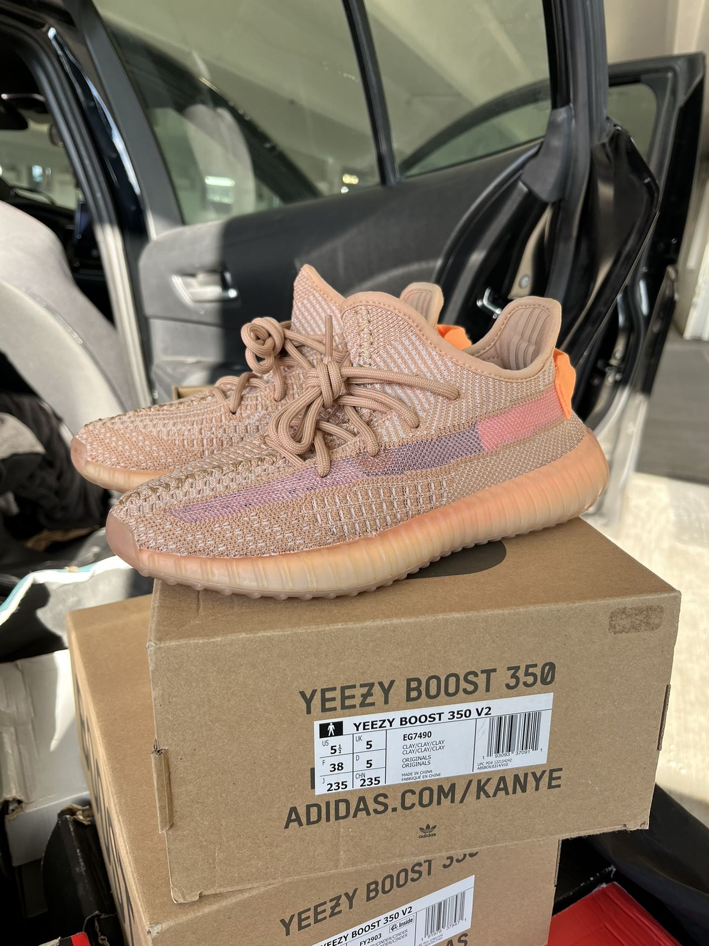 Clay Yeezys Sz 5.5