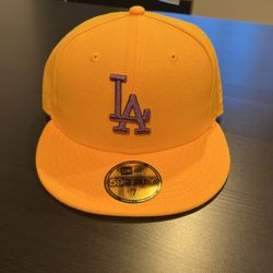 LA LAKERS DODGERS CAP, SIZE 7