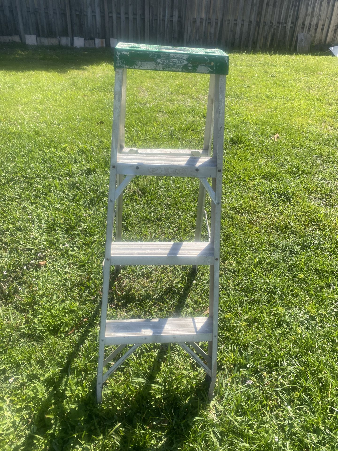 Step Ladder 4’