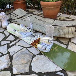 Snowboard Rosignol Board, Bindings, Boots and Bag