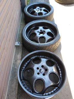 3 rims zoom 22. 5x114 Dodge Nissan hondas fords toyotas