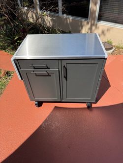 Outdoor Grill Prep Table
