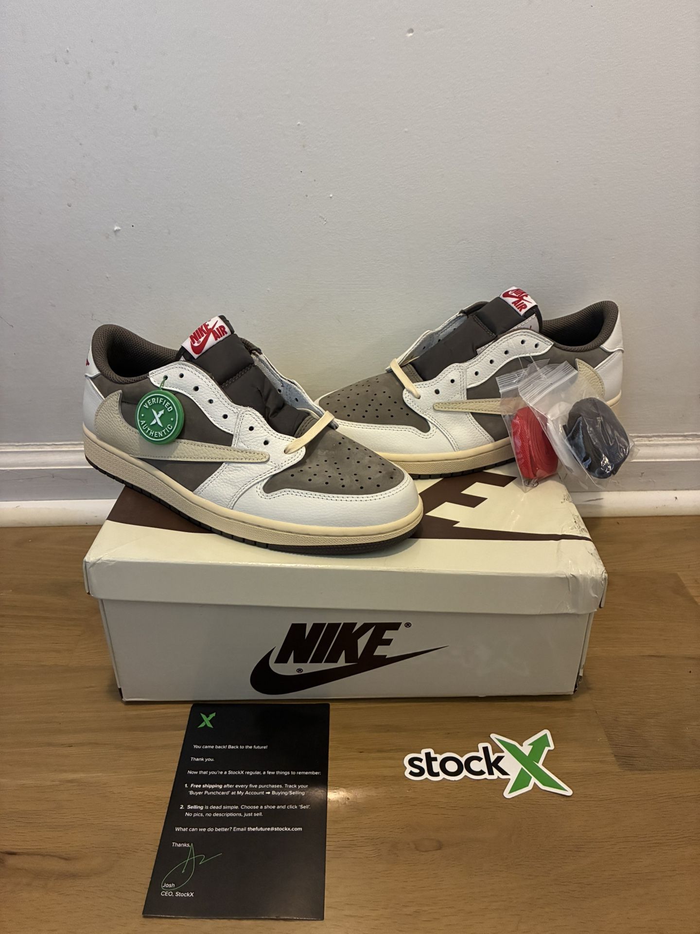 Jordan 1 Retro Low OG SP Travis Scott Reverse Mocha