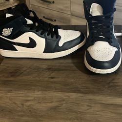 Jordan 1 Mid - Armory Navy 