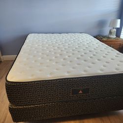 New Queen Mattress And Box Spring 2pc 